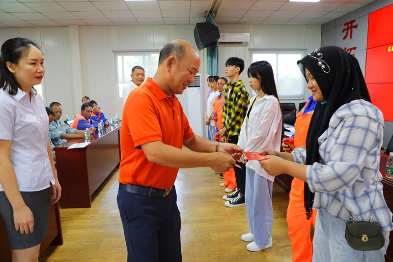 “金秋助學(xué)，圓夢明佳！”明佳集團黨支部及工會組織開展愛心助學(xué)活動！